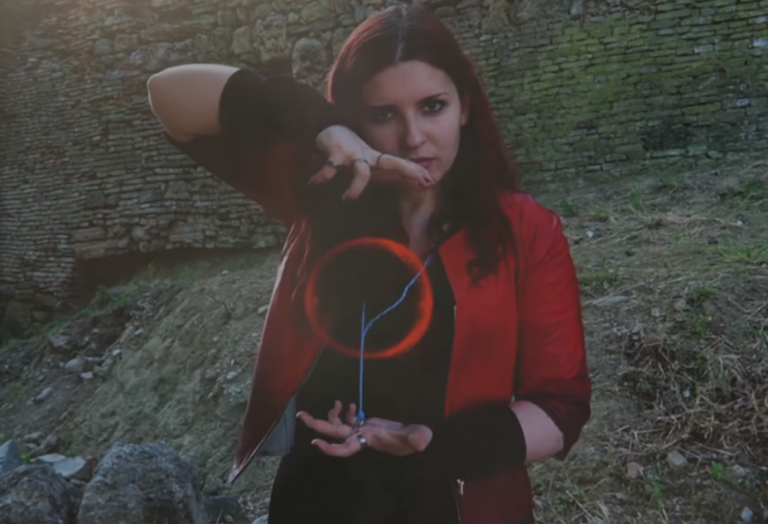 Who is scarlet witch? Tips for DIY yours scarlet witch cosplay costume Hello and to